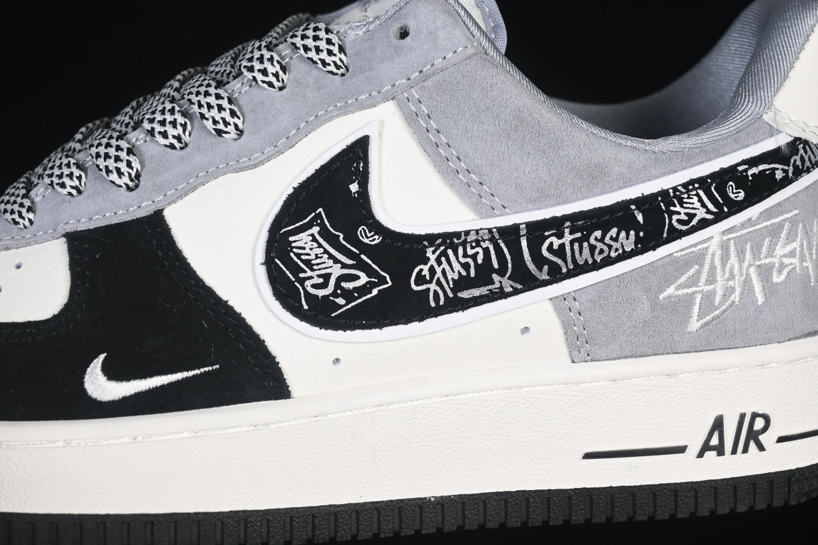 All categories Nk Air Force 1 Air Force series Nk Air Force 1 Low Air Force low-top Nike Air Force 1'07 Low Black and white gray Air Force 1 low-top casual sneakers SS1979-013